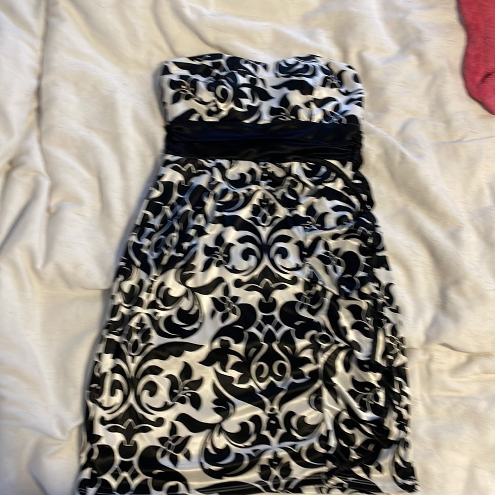 Strapless dress